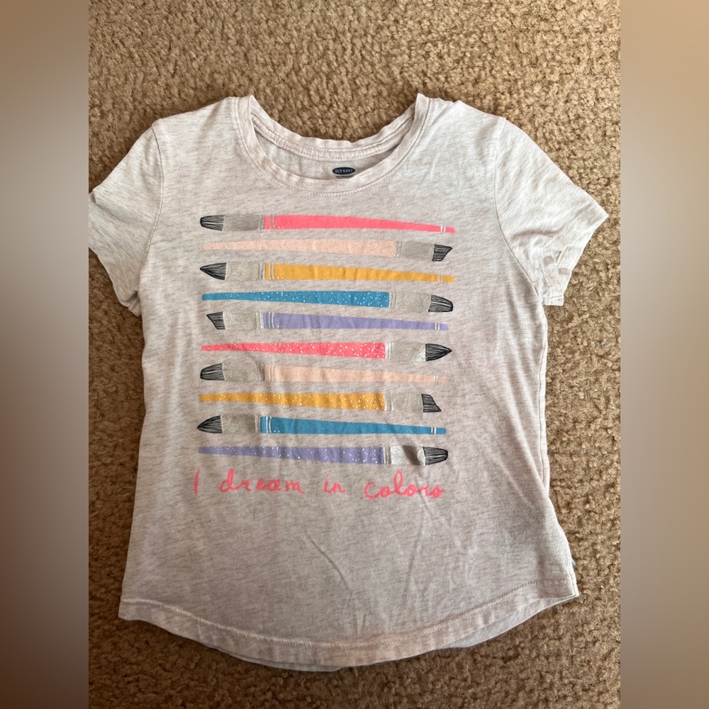 Old Navy Girls graphic T size 6/7